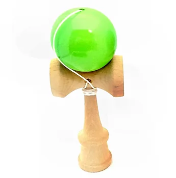 1pc עץ KENDAMA 18cm מסורתי מוצק יפן צעצוע חיצוני מקורה צבע ירוק מסיבת יום הולדת טובה פיניאטה שקית מילוי המשחק מתנה